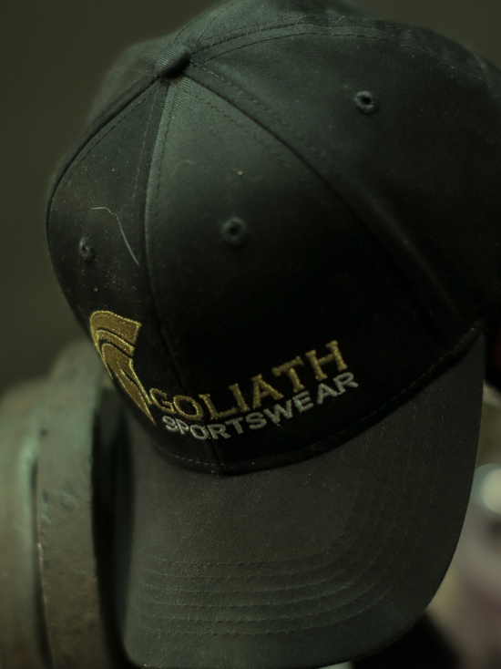 Goliath Sportswear "Signature" Base Cap Schwarz/Gold